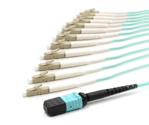 (252635)Hyperline TC-MC3-503-1xMPOM12/PX-12хLC/PX-IN-10M-LSZH-AQ Транковая сборка, 1хMPO (папа) Standard-12xLC, 12 волокон