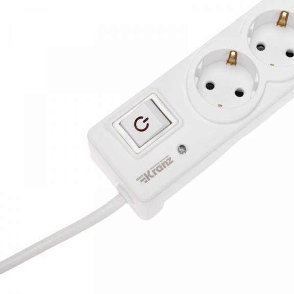 (13-4700) Фильтр сетевой 5 гнезд, 3м, 3х1,5мм², с автовыкл, 2 USB, белый KRANZ