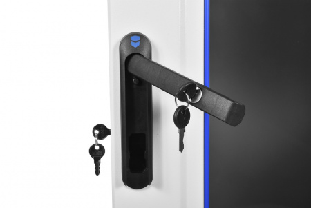 ШТК-М-42.8.8-1ААА Шкаф телекоммуникационный напольный 42U (800 × 800) дверь стекло